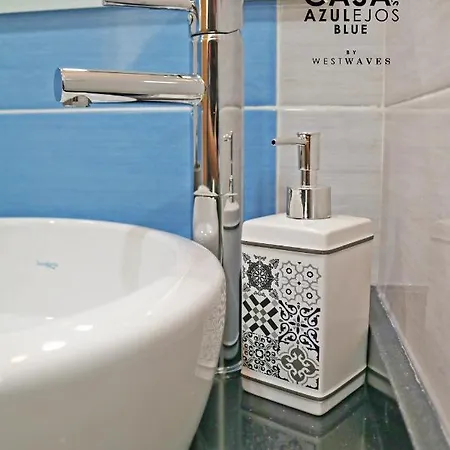 Casa Do Azulejo - Blue Apartment Peniche Exterior photo